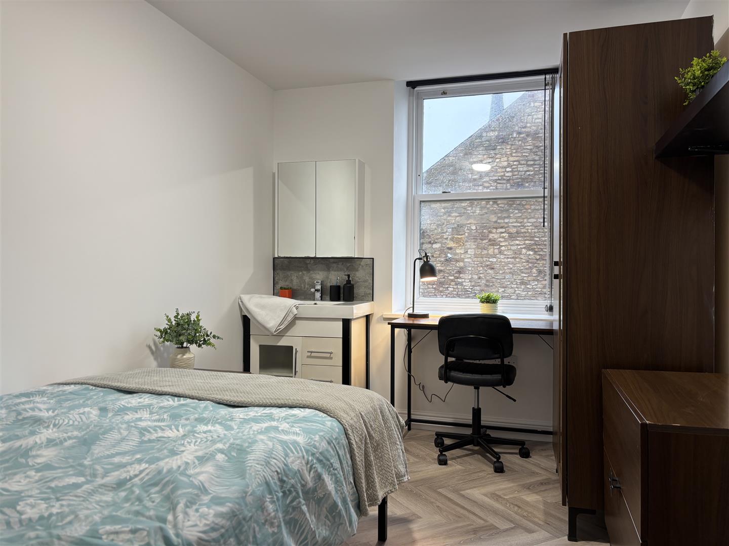 Flat 4, 10 Pitt Street, Lancaster, LA1 1NX